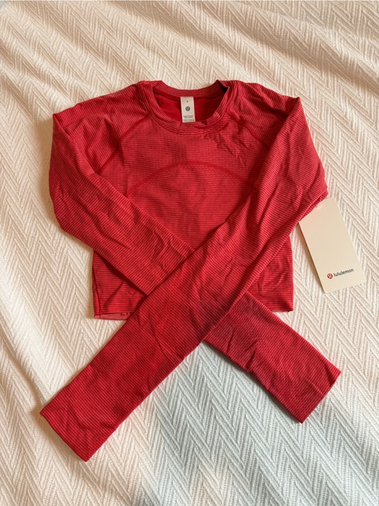 lululemon athletica Tops - Lululemon cropped long sleeve swiftly tech